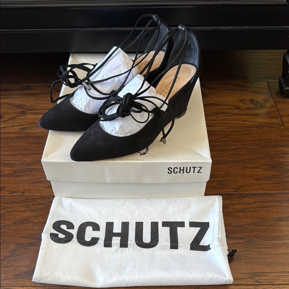 SCHUTZ Black Suede Ballerina Wedge Shoes Elegant Design size 36 EUR